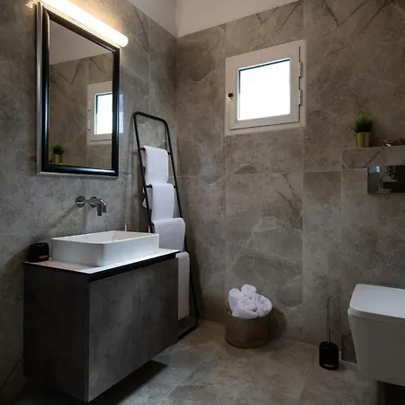 Olenia Luxury