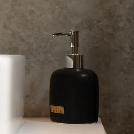 Olenia Luxury