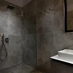 Olenia Luxury Apartment *