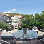 Olenia Luxury Apartment Néos Marmarás