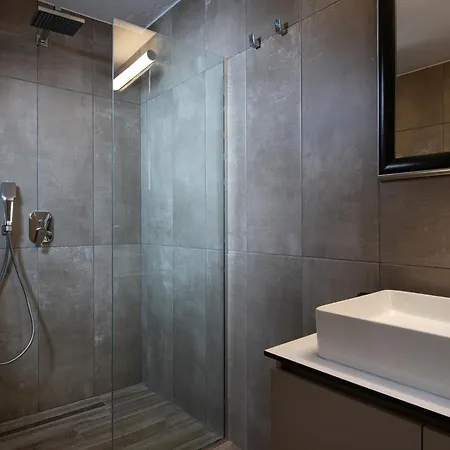 Olenia Luxury 4 *