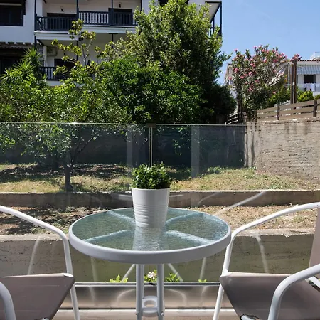 Olenia Luxury 4 Apartment