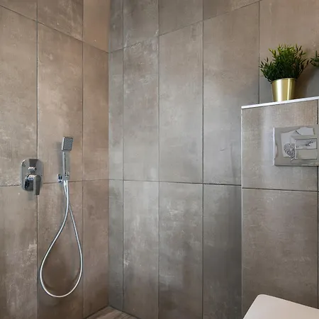 Olenia Luxury 4 Apartment Neos Marmaras