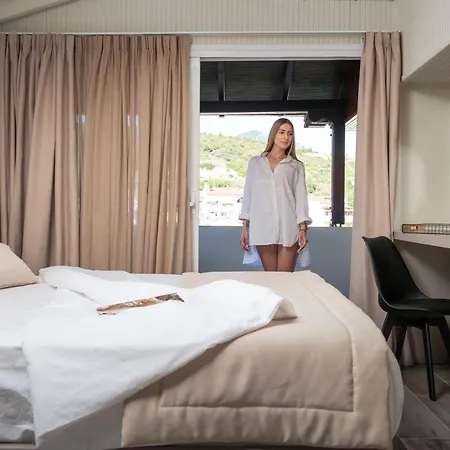 Olenia Luxury Апартаменты *