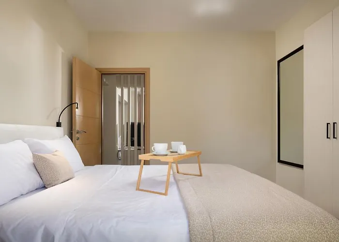 Olenia Luxury נאוס מרמרס