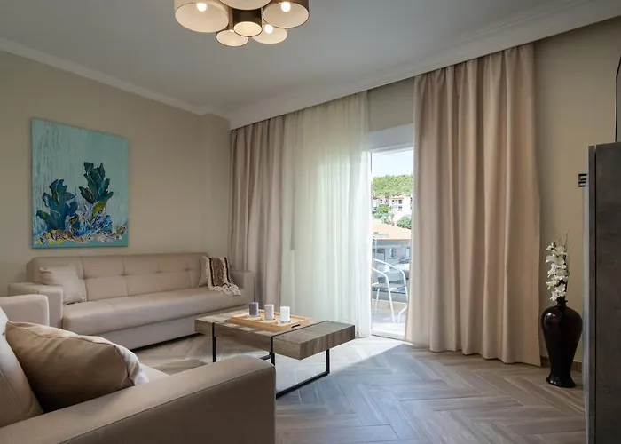 Olenia Luxury * נאוס מרמרס