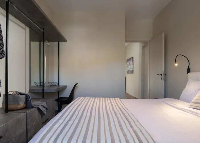 Olenia Luxury * נאוס מרמרס