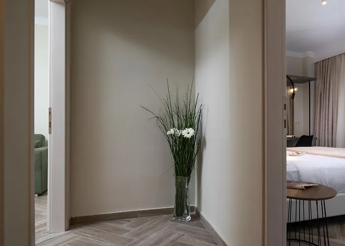 Olenia Luxury * נאוס מרמרס