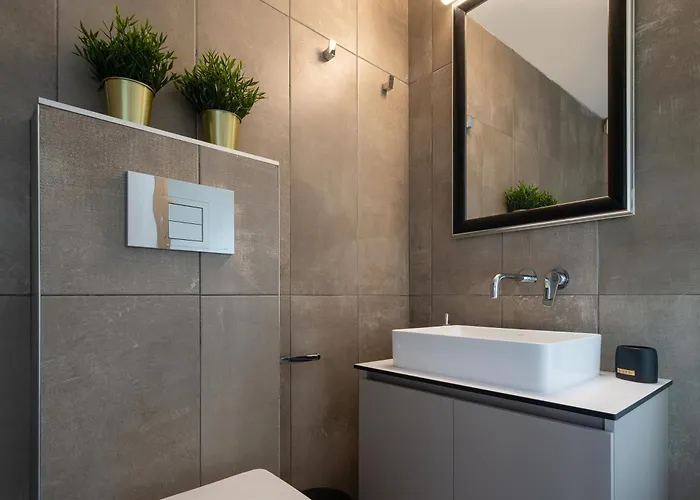 Olenia Luxury * נאוס מרמרס